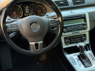 Volkswagen Passat 2010