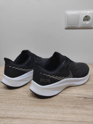 Nike zoom quest 3 SHIELD black 42,5