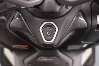 YAMAHA T-MAX 560 TECH 2023