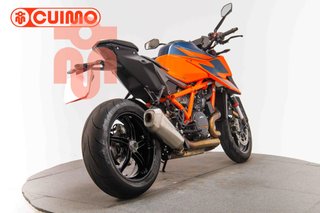 KTM 1290 SUPER DUKE R