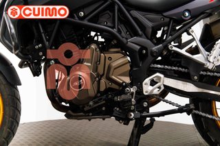 QJ MOTOR SRT 700 X