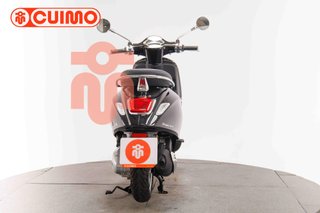 VESPA PRIMAVERA 125