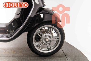 VESPA PRIMAVERA 125