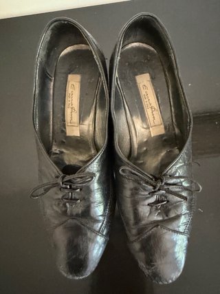 Scarpe vintage nere stringate
