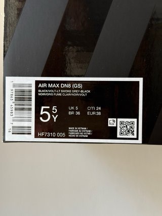 Nike Air Max DN8 Black Volt [38]
