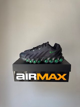 Nike Air Max DN8 Black Green Strike