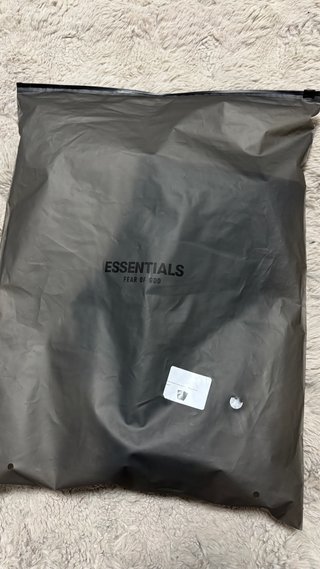 Essentials Shorts Negros