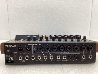 controller tascam model 12