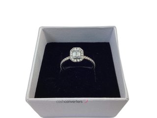 sortija oro 18k con piedra con diamante de laboratorio