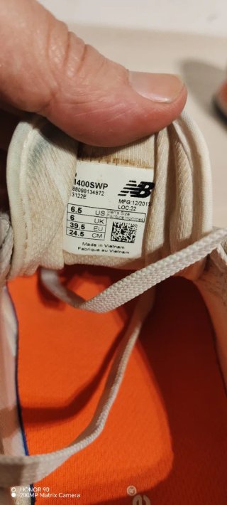 Zapatillas New Balance 400 Beige y Naranja