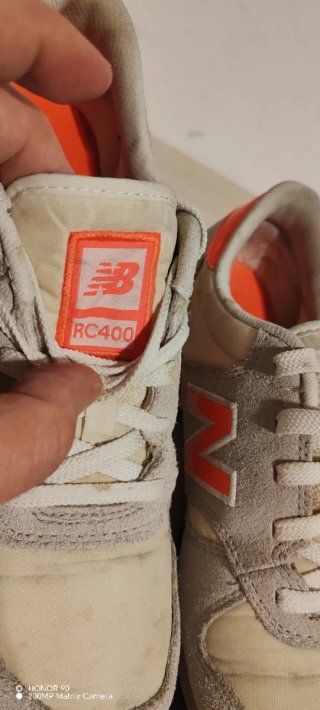 Zapatillas New Balance 400 Beige y Naranja