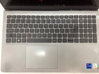 pc portatil dell vostro 15 3530
