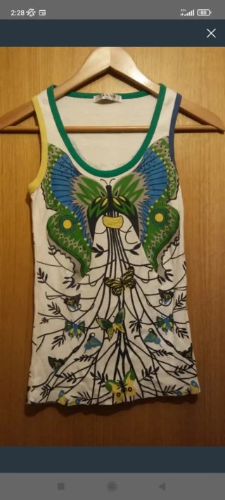 OFERTA LOTE - VESTIDOS Y CAMISETAS.