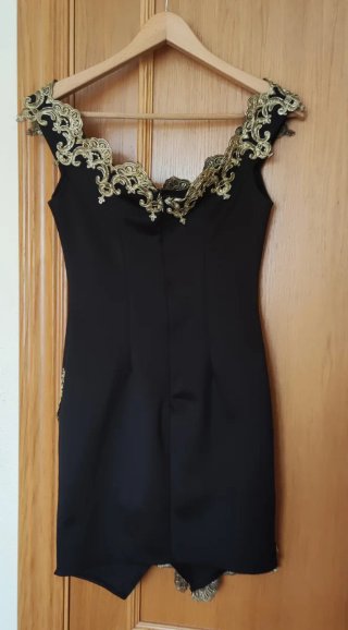 Vestido corto fiesta negro y dorado M/L