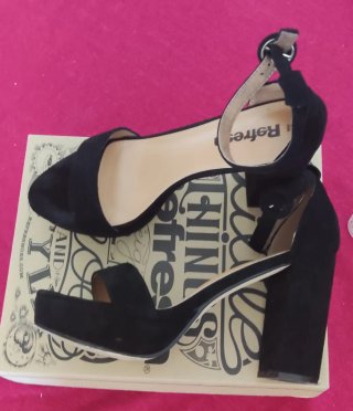 Sandalias de tacón con plataforma marca REFRESH 39