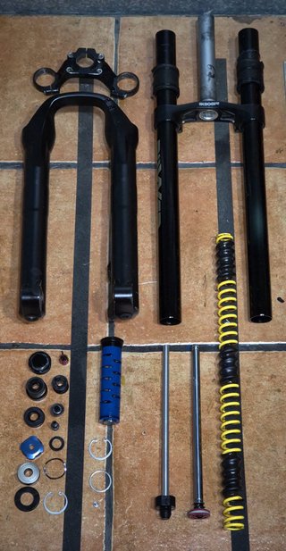 Bicicleta DH Doble Suspensión