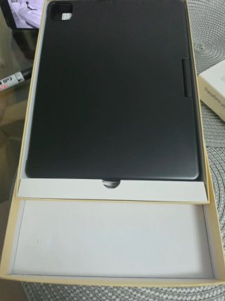 Custodia con tastiera rotante 360 per iPad 10.9/11
