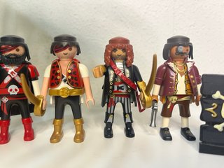 Playmobil Piratas con Cofre y Monedas