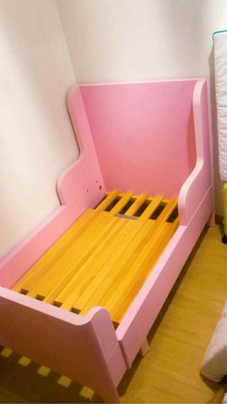 Cama infantil rosa