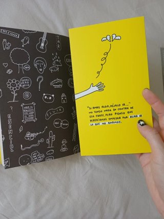 Libro La Vida Minimal. Cómo vivir ligero en un...