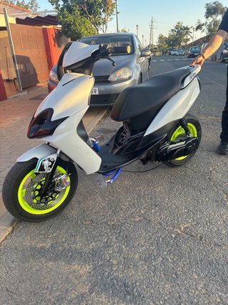 Yamaha Jog RR preparada Polini