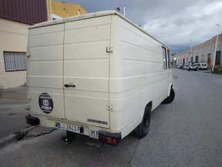 Mercedes-Benz 407 D Larga  1981
