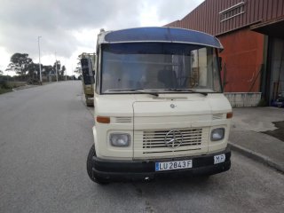 Mercedes-Benz 407 D Larga  1981