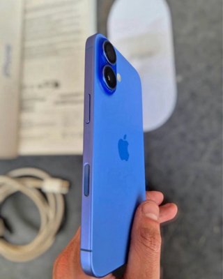 iPhone 16