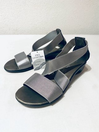 Maria Jaen - Sandalias plateadas (cuña) de piel 38