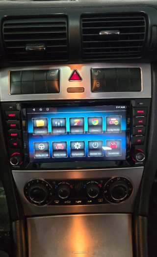 Rádio Mercedes W203/CLC Android 14 + GPS + Carplay