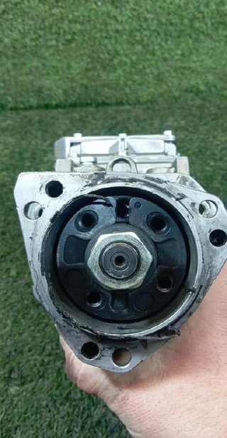 Nissan 1670069t63 04705004042 bomba cabstar 48287
