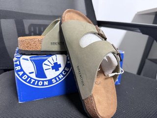 birkenstock Arizona Stone talla 37
