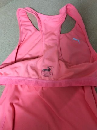 Camiseta deportiva Puma mujer y pantalón deportivo
