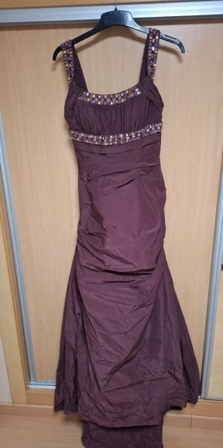 Vestido de fiesta color burdeos talla 40