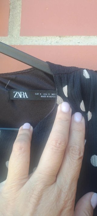 Vestido Zara gasa lunares negro