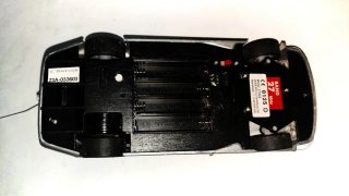 COCHE RC SCHUCO TRONIC CON MANDO Y CARGADOR