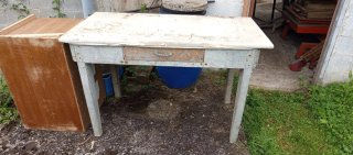 REGALO Mesa de madera blanca