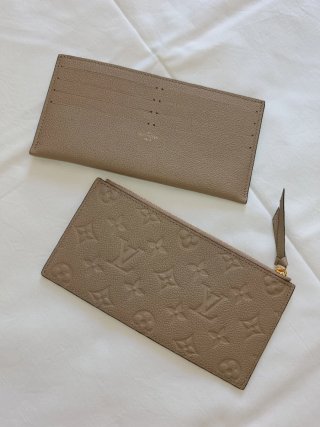 Bolsa Louis Vuitton Pochette Felicie Couro Bege