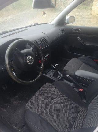 Volkswagen Golf 2000