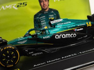 Bburago F1 Fernando Alonso AMR25 Aston Martin 1:43