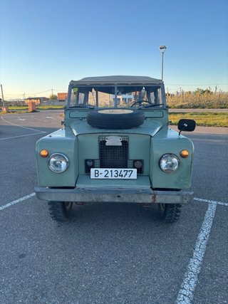 Land Rover Santana 88