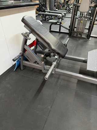 Máquina de gimnasio multifuncional
