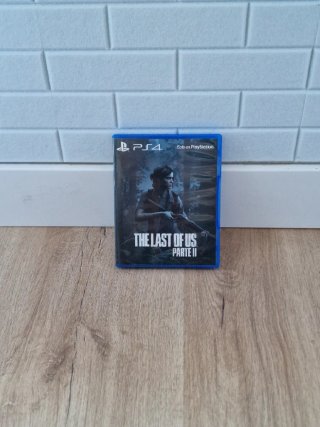 PS4 Pro 1TB Blanca + 4 Juegos + 2 Mandos