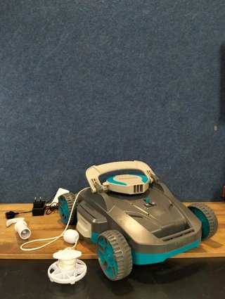 Robot Limpiafondos Piscina Bestway Aquatronix G200