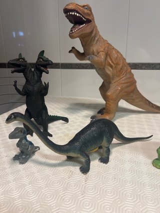 Lote dinosaurios de juguete
