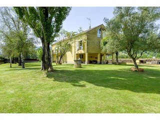 Casa en venta en Vall d´en Bas, la