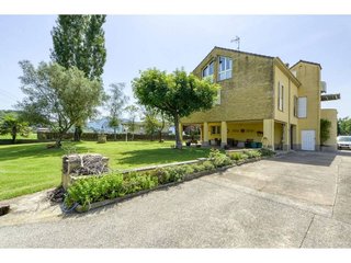 Casa en venta en Vall d´en Bas, la