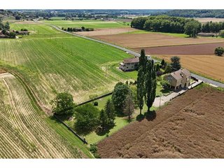 Casa en venta en Vall d´en Bas, la