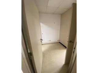 Local comercial en alquiler en Eixample Nord – La Devesa en Girona