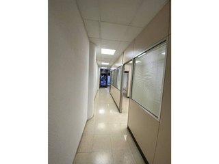 Local comercial en alquiler en Eixample Nord – La Devesa en Girona
